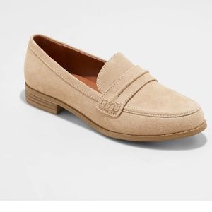 ✨Taupe Loafers ✨